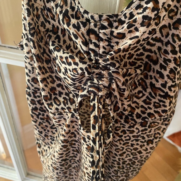 BRAND NEW RUCHED FRONT LEOPARD PRINT MINI SCRUNCH TIE DRESS - Picture 4 of 4